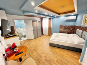 Modern Studio Nr6 private Kitchenette and Bathroom